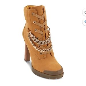 KARL LAGERFELD Lug Sole Cushioned Victoria Round Toe Zip-Up Leather Dress Bootie